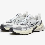 تصویر کتونی‌نایک ویتوکی - سورمه ای / ۴۴ Nike v2k run