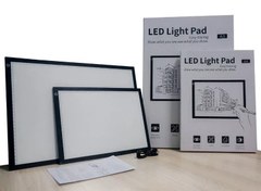 تصویر میز نور تبلتی سایز آسه 