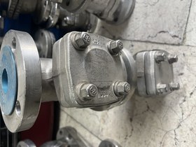 تصویر شیر توپی 1/2 1 اینچ دو تیکه کلاس 150 STEM 304 SEAT 304 BALL 304 BODY 304 BALL VALVE 1 1/2" #150 BODY 304 BALL 304 SEAT 304 STEM 304