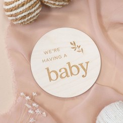 تصویر اکسسوری چوبی بارداری 