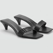 تصویر صندل چرمی با تکه‌بند با پاشنه | MANGO | 831980740 | اورجینال 