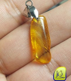 تصویر آویز کهربای بالتیک 