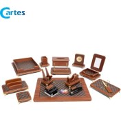 تصویر ست رومیزی مدیریتی ۱۷ پارچه چوب و چرم کد ۹۱۷P قهوه ای 