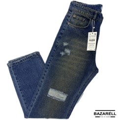 تصویر شلوار جین راسته زاپ‌دار مردانه ZVN – رنگ دودی آبی، دوخت فیت‌شده، مدل Street-Distressed | BAZARELL Exclusive ZVN Men’s Straight Fit Distressed Jeans – Smoke Blue Tone, Premium Stitch | BAZARELL Exclusive 