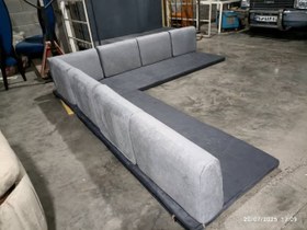 تصویر مبل عربی زمینی خلیجی با فوم سرد 