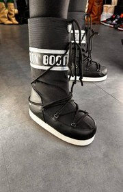 تصویر مون بوت 8085 