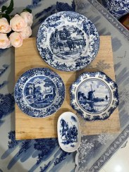 تصویر پک های دیوارکوب ۴ تایی با گیره و هنگر 