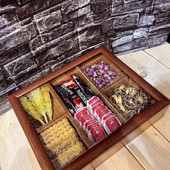 تصویر ظرف تی بگ ۵ خانه رومیزی چوبی درب شیشه ایی 