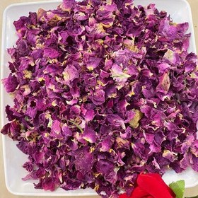 تصویر گل محمدی خشک اعلا با عطروطعم عالی از مزارع آذربایجان در بسته های 100 گرمی 