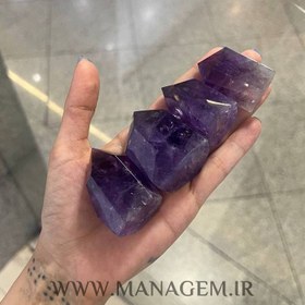 تصویر برج سنگ آمیتیست 