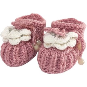 تصویر پاپوش بافتنی نوزاد دخترانه طرح پروانه صورتی ا Pink Butterfly Baby Girl Knitted Slippers Pink Butterfly Baby Girl Knitted Slippers