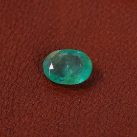 تصویر نگین زمرد کد 30144 Emerald stone