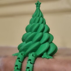 تصویر فیگور مفصلی درخت کریسمس 