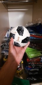 تصویر توپ فوتبال سایز ۱ 