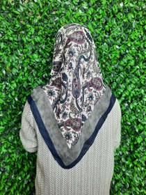 تصویر روسری با طرح بته جقه 