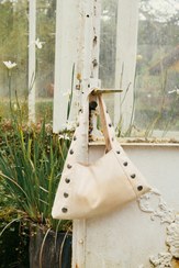 تصویر کیف دوشی پول اند بیر pull-and-bear 