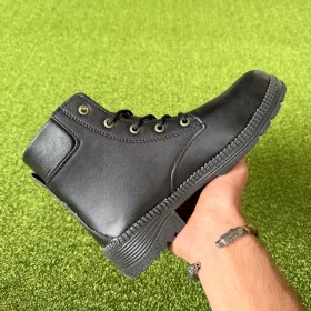 تصویر بوت نیکد ولف 