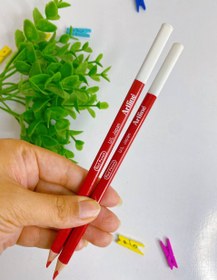 تصویر مداد قرمز 
