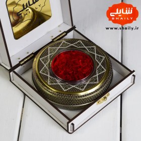 تصویر نیم مثقال زعفران سرگل اصل قائنات + جعبه چوبی کادویی 