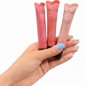 تصویر رژ‌گونه مایع 