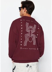 تصویر سویشرت ضخیم مردانه با طرح حیوانات و برش عریض به رنگ بوردو. برند trendyol Burgundy Men's Oversize/Wide-Cut Animal Print Thick Cotton Sweatshirt.