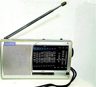 ICF-SW11 ラジオ Francis loves the Sony ICF-SW11 | The SWLing Post