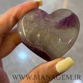 تصویر کاروینگ قلب سنگ فلوریت 