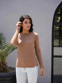 تصویر بلوز یقه گرد - سفید 