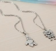 تصویر گردنبند دوستی طرح پاتریک و باب اسفنجی 