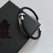 تصویر دستبند مردانه چرم میخی با قفل مگنتی استیل رنگ ثابت Men’s Leather Nail Style Magnetic Clasp Bracelet