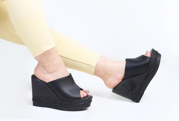 تصویر صندل زنانه لژدار طبی مشکی کد T3260 