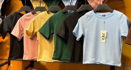 تصویر کراپ تیشرت ساده آستین کوتاه کبریتی وارداتی ترک Crup t-shirt