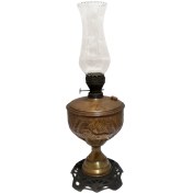 تصویر چراغ گردسوز برنجی قلم شیر خورشید رنگ آنتیک 