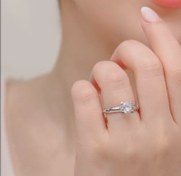 تصویر انگشتر حلقه تک نگین طلایی و نقره ای 