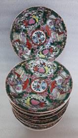 تصویر نعلبکی مرغی 