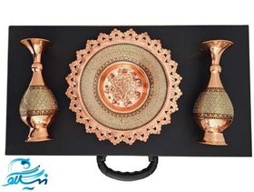 تصویر پک جفت گلدان و بشقاب مس و خاتم با جعبه چرم 