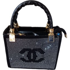 تصویر کیف پاسپورتی زنانه نگین‌دار 