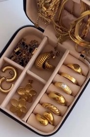 تصویر جعبه شانسی با هدیه - سفید / تپل 