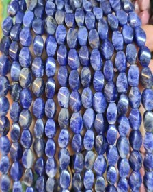 تصویر ریسه سنگ سودالیت مدل هلی 