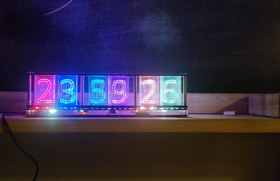 تصویر ساعت دیجیتال RGB نیکسی nixie clock همراه با اکولایزر مدل NixGlow 