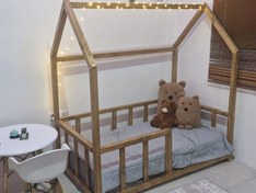 تصویر تخت خواب مونته سوری آقای نجار مدل خانه قهوه ای روشن 