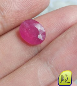 تصویر نگین یاقوت سرخ 