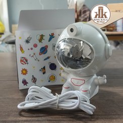 تصویر چراغ خواب کهکشانی فضانورد 