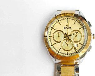 تصویر ساعت مردانه رادو RADO کرنوگراف نقره ای زمینه طلایی 
