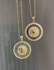تصویر گردنبند ورساچه‌ 