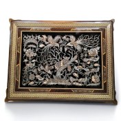 تصویر تابلو مس قلم زنی و خاتم اصفهان75*95 