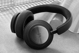 تصویر هدست بنگ اند اولافسن Bang And Olufsen Beoplay Portal Bang And Olufsen Beoplay Portal