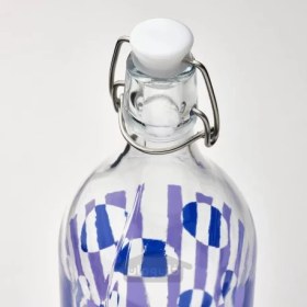 تصویر بطری با درپوش شیشه ای شفاف طرح دار/آبی روشن ۱ لیتر ایکیا مدل IKEA KORKEN IKEA KORKEN Bottle with stopper clear glass patterned/bright blue lilac 1 l