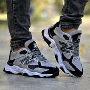 تصویر کفش کتانی اسپرت نیو بالانس رنگ طوسی مشکی با زیره سفید 