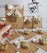 تصویر گیفت حنا شیشه قلبی با کارت کرافت 